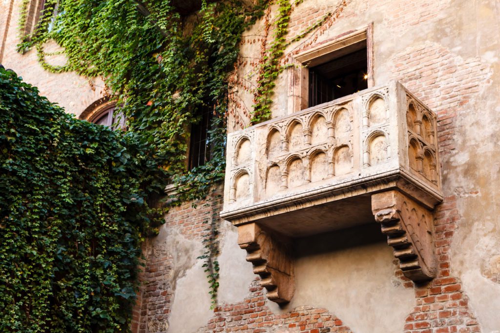Romeo Juliet Balcony