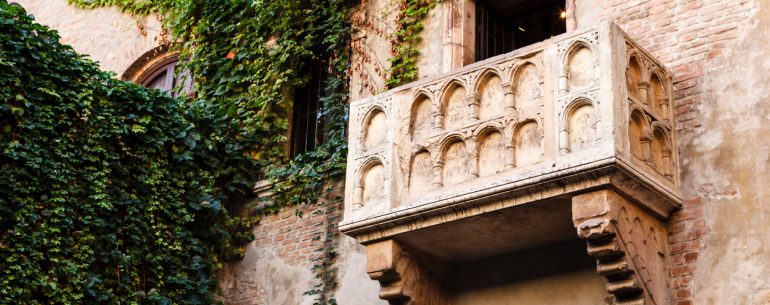 Romeo Juliet Balcony