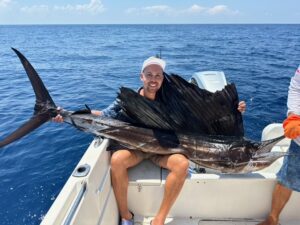 Lamar in Costa Rica show notes for Man Overseas Podcast hosted by Brad Dantonio